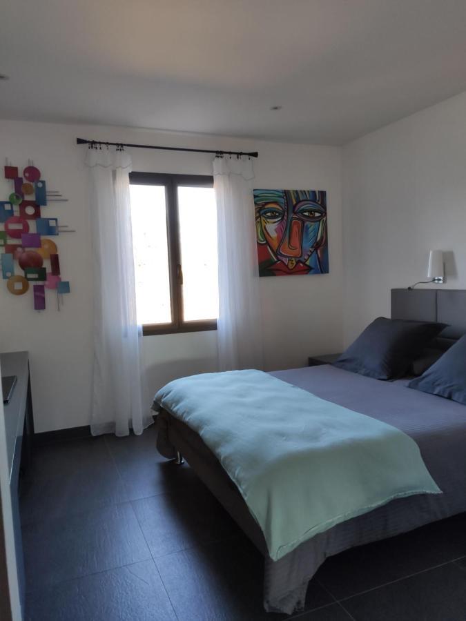 Villa Otilia-Bed And Breakfast-Chambres D'Hotes En Provence Rians  Exterior photo